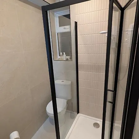 شقة With Private Garden Patio دبلن